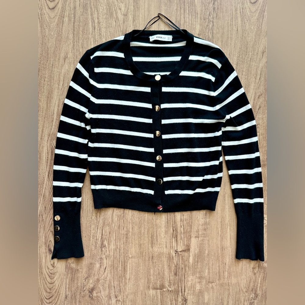 Zara Women’s Black and White Striped Cardigan